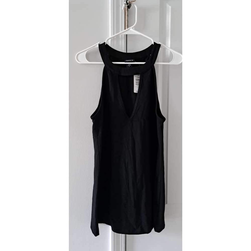 NWT Torrid Foxy Cut Out Halter Tank